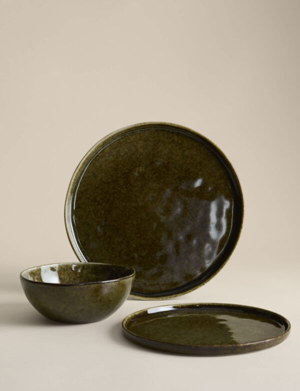 12 Piece Stoneware Dinner Set 12 Piece Stoneware Dinner Set