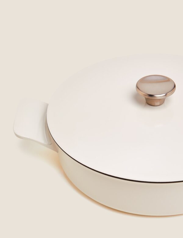Cast Aluminium 4.5L Casserole Dish Cast Aluminium 4.5L Casserole Dish